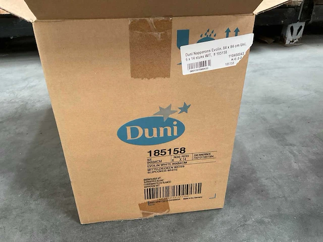 Duni evolin white doos á 6x14 stuks slipcovers (7x) - afbeelding 3 van  3