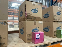 Duni fuchsia doos á 16x125 stuks servetten (2x) - afbeelding 2 van  3