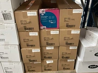 Duni fuchsia doos á 6x60 stuks servetten (22x) - afbeelding 2 van  3