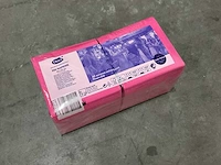 Duni fuchsia doos á 8x250 stuks servetten (14x)