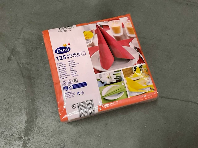 Duni mandarin doos á 10x125 stuks servetten (3x) - afbeelding 1 van  3
