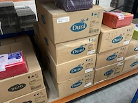 Duni plum doos á 10x125 stuks servetten (6x) - afbeelding 2 van  3