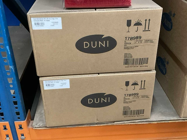Duni red doos á 10x125 stuks servetten (3x) - afbeelding 3 van  3