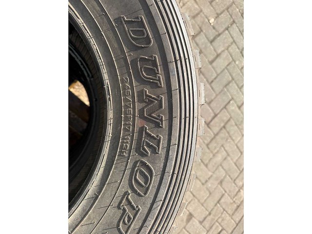 Dunlop - 3 stuks - autoband - afbeelding 4 van  4