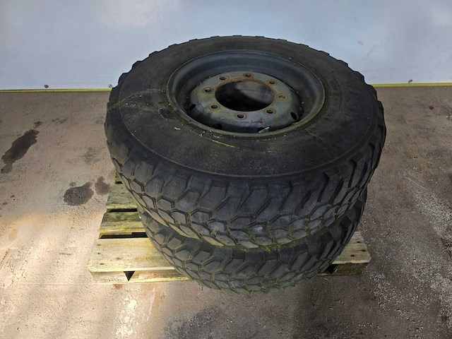 Dunlop - banden 12.5 r20 - afbeelding 3 van  7