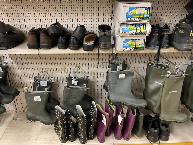 Dunlop - partij regenlaarzen en werkschoenen - afbeelding 2 van  20