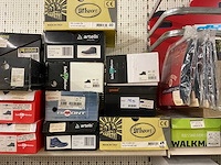 Dunlop - partij regenlaarzen en werkschoenen - afbeelding 5 van  20