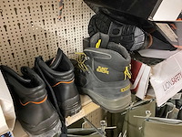 Dunlop - partij regenlaarzen en werkschoenen - afbeelding 7 van  20