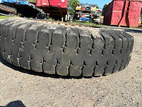 Dunlop - roadster - band 11.00-18 - afbeelding 9 van  10