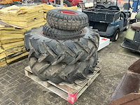 Dunlop banden met velg - afbeelding 1 van  4