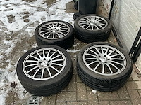 Dunlop banden - afbeelding 1 van  7