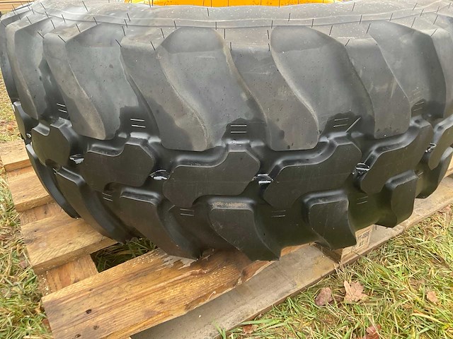 Dunlop sp t9 band met velg - afbeelding 4 van  4