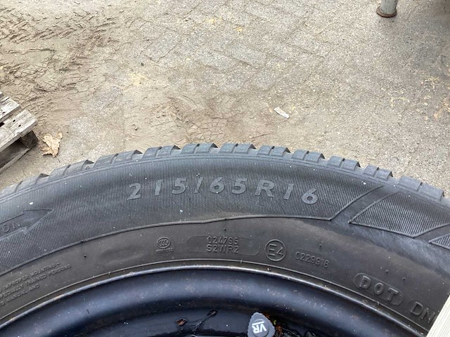 Dunlop sp winter sport 3d winterband met velg - afbeelding 5 van  5