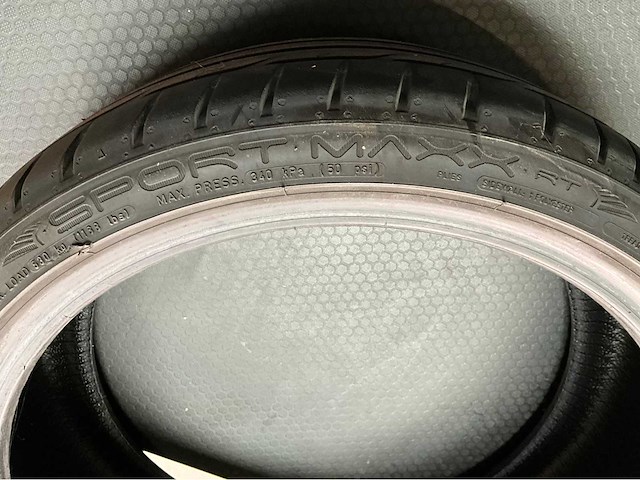 Dunlop sport maxx rt autoband (2x) - afbeelding 4 van  6