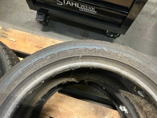 Dunlop sportmaxx autoband (2x) 225/45 zr18 - afbeelding 3 van  4