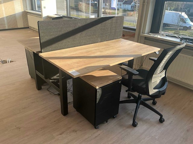 Duo werkplek - afbeelding 1 van  6