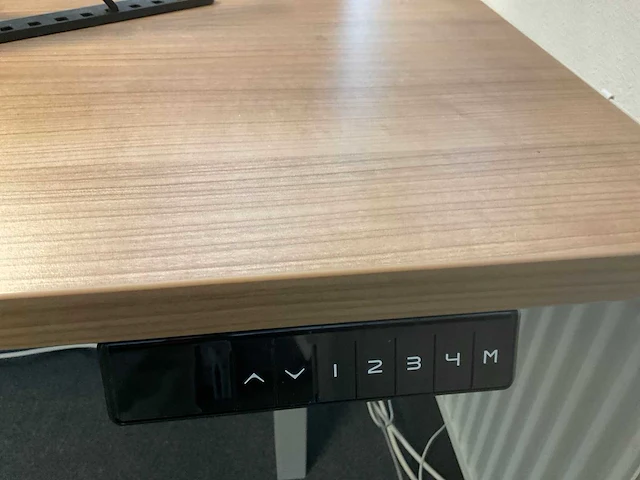 Duo zit-sta bureau (2x) met 1 los bureau. - afbeelding 5 van  8