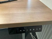 Duo zit-sta bureau (2x) met 1 los bureau. - afbeelding 5 van  8