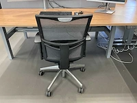 Duo zit-sta bureau en bureaustoelen - afbeelding 7 van  9