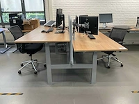 Duo zit-sta bureau en bureaustoelen - afbeelding 1 van  9