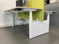 Duo zit-sta bureau met 4 monitoren - afbeelding 11 van  21