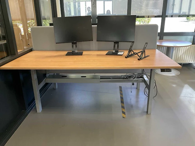Duo zit-sta bureau - afbeelding 8 van  8