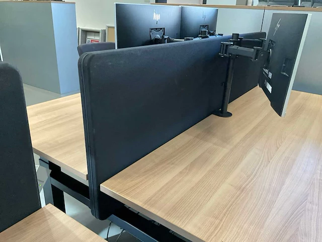 Duo zit-sta werkplek met monitoren - afbeelding 10 van  10
