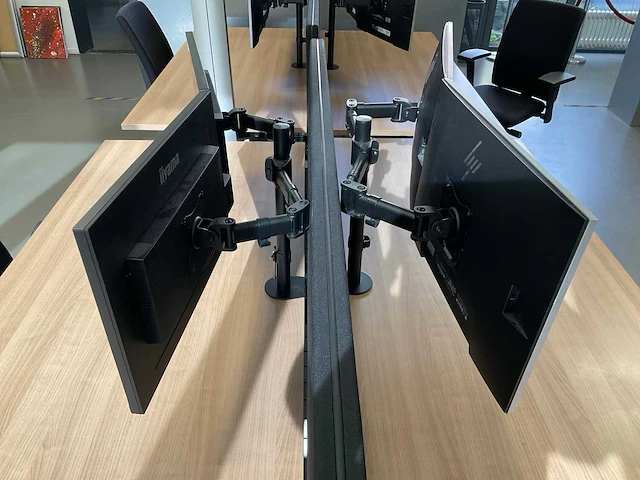 Duo zit-sta werkplek met monitoren - afbeelding 7 van  7