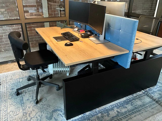Duo zit/sta bureau 160x170cm - elektrisch verstelbaar v.v. geheugen en akoestisch paneel - afbeelding 2 van  5