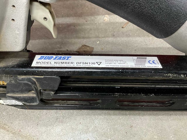 Duofast paslode dfsn100.1 pneumatische tacker - afbeelding 3 van  8