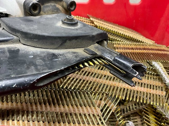 Duofast paslode dfsn100.1 pneumatische tacker - afbeelding 7 van  8