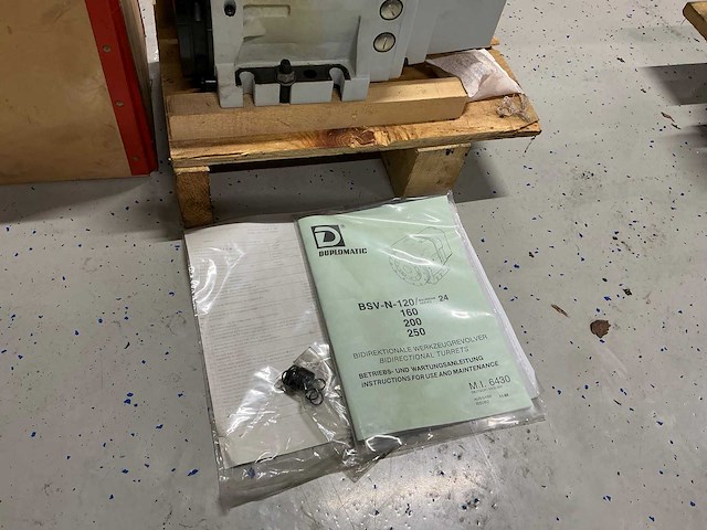 Duplomatic bsv/n 200-12/24 gereedschapsrevolver - afbeelding 2 van  6