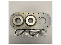 Durable marine black water tank through-plate with dual 1-1/4 inch fittings and corrosion-resistant metal - afbeelding 3 van  3