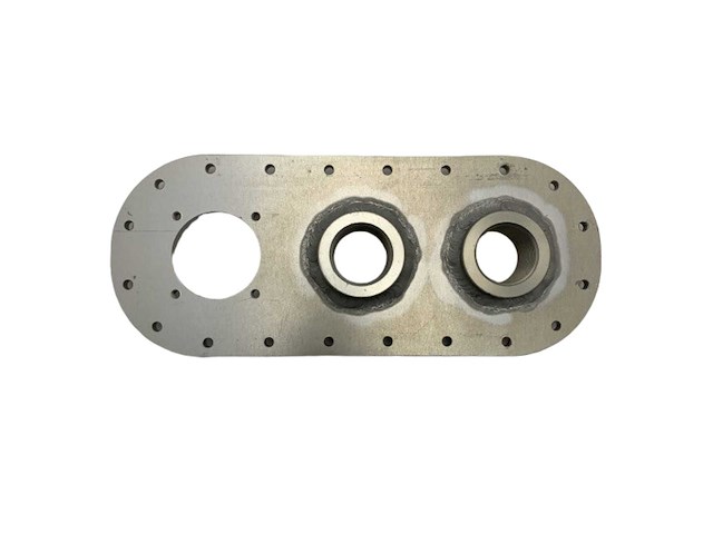 Durable marine black water tank through-plate with dual 1-1/4 inch fittings and corrosion-resistant metal - afbeelding 1 van  2