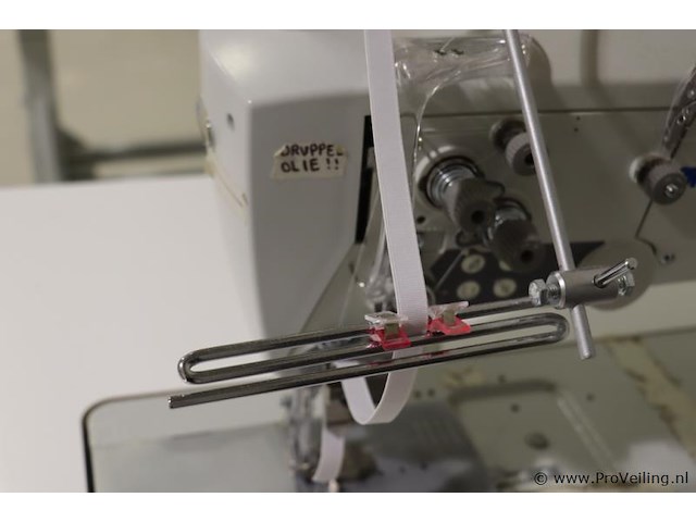 Dürkopp adler 1767 industriële naaimachine - afbeelding 6 van  10