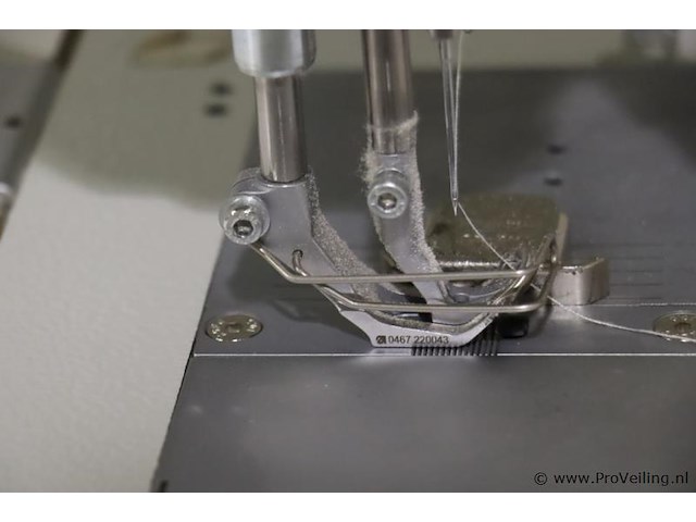 Dürkopp adler 1767 industriële naaimachine - afbeelding 7 van  10