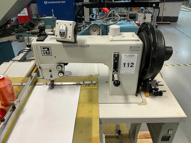 Durkopp adler 204-370 zwaardraad naaimachine - afbeelding 4 van  11