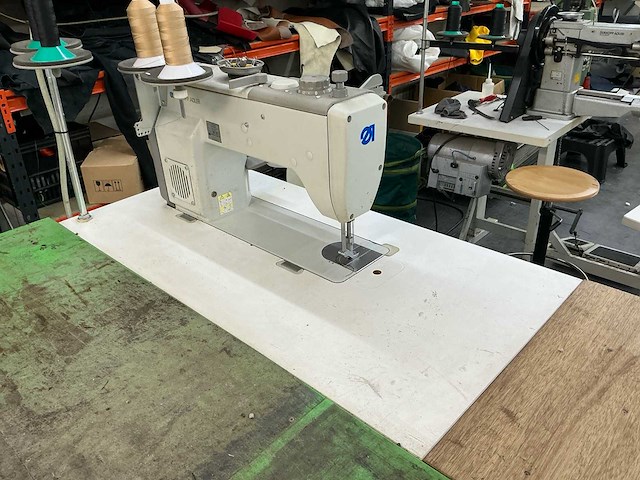 Dürkopp adler h-type 967-100180 eco industriële ledernaaimachine met werktafel - afbeelding 15 van  20