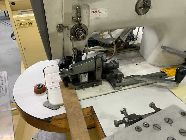 Dürkopp adler linea 20 matic g95 stikautomaat - afbeelding 8 van  8