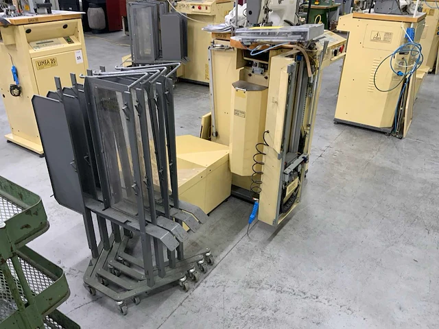 Dürkopp adler linea 20 matic g95 stikautomaat - afbeelding 4 van  8