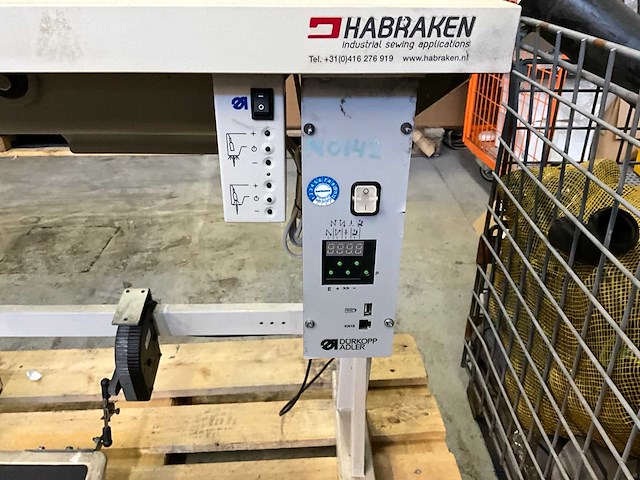 Dürkopp adler m-type 887 vlakbed-stikmachine - afbeelding 6 van  9