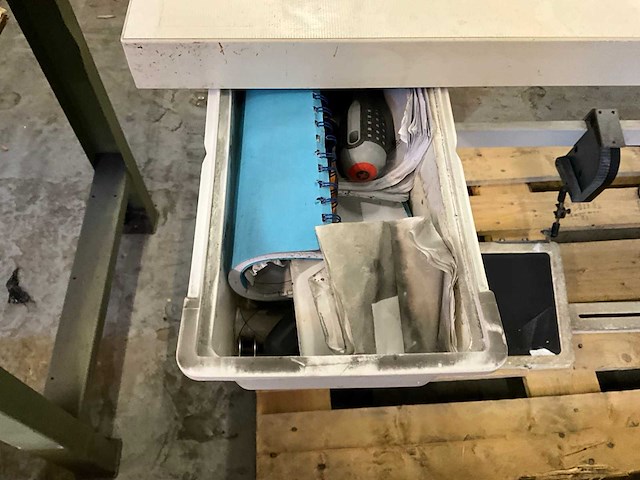 Dürkopp adler m-type 887 vlakbed-stikmachine - afbeelding 8 van  9