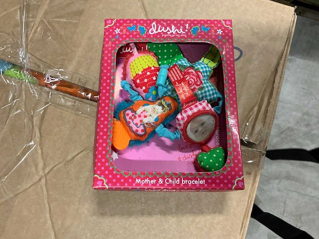 Dushi - diverse - overig binnenspeelgoed (45x) - afbeelding 1 van  4