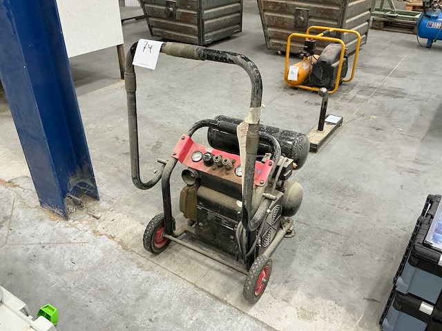 Dutack luchtcompressor - afbeelding 1 van  5