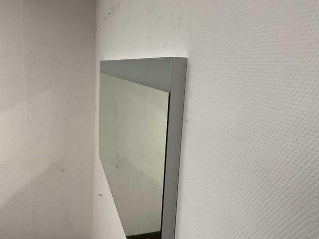 Dutch mirror factory - led verlichting - spiegel 140 x 70 cm - afbeelding 3 van  7