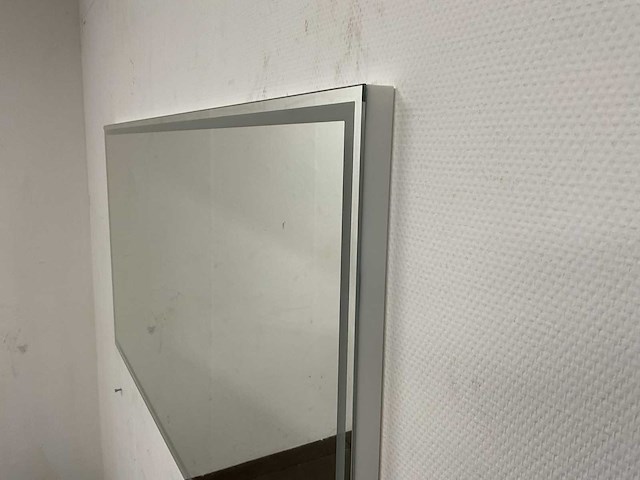 Dutch mirror factory - led verlichting spiegel - 140 x 70 cm - afbeelding 2 van  8