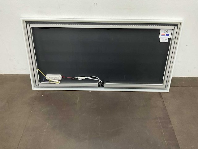 Dutch mirror factory - led verlichting spiegel - 140 x 70 cm - afbeelding 4 van  8