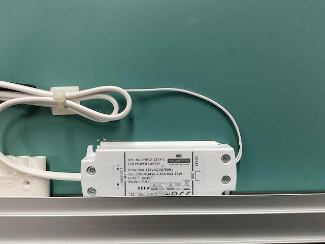 Dutch mirror factory - led verlichting spiegel - 70x60 - afbeelding 6 van  7