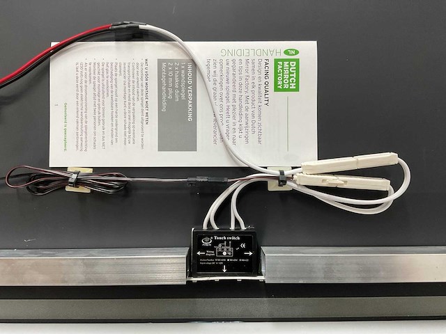 Dutch mirror factory - led verlichting spiegel 90 x 70 cm - afbeelding 4 van  8