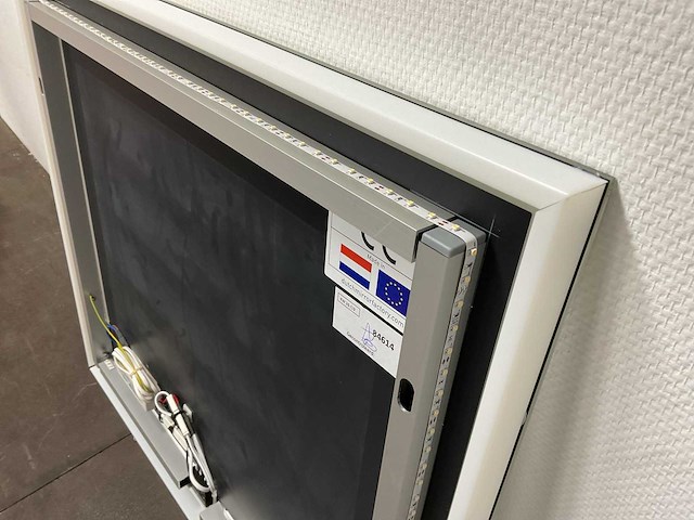Dutch mirror factory - spiegel - 80x70cm - afbeelding 5 van  8